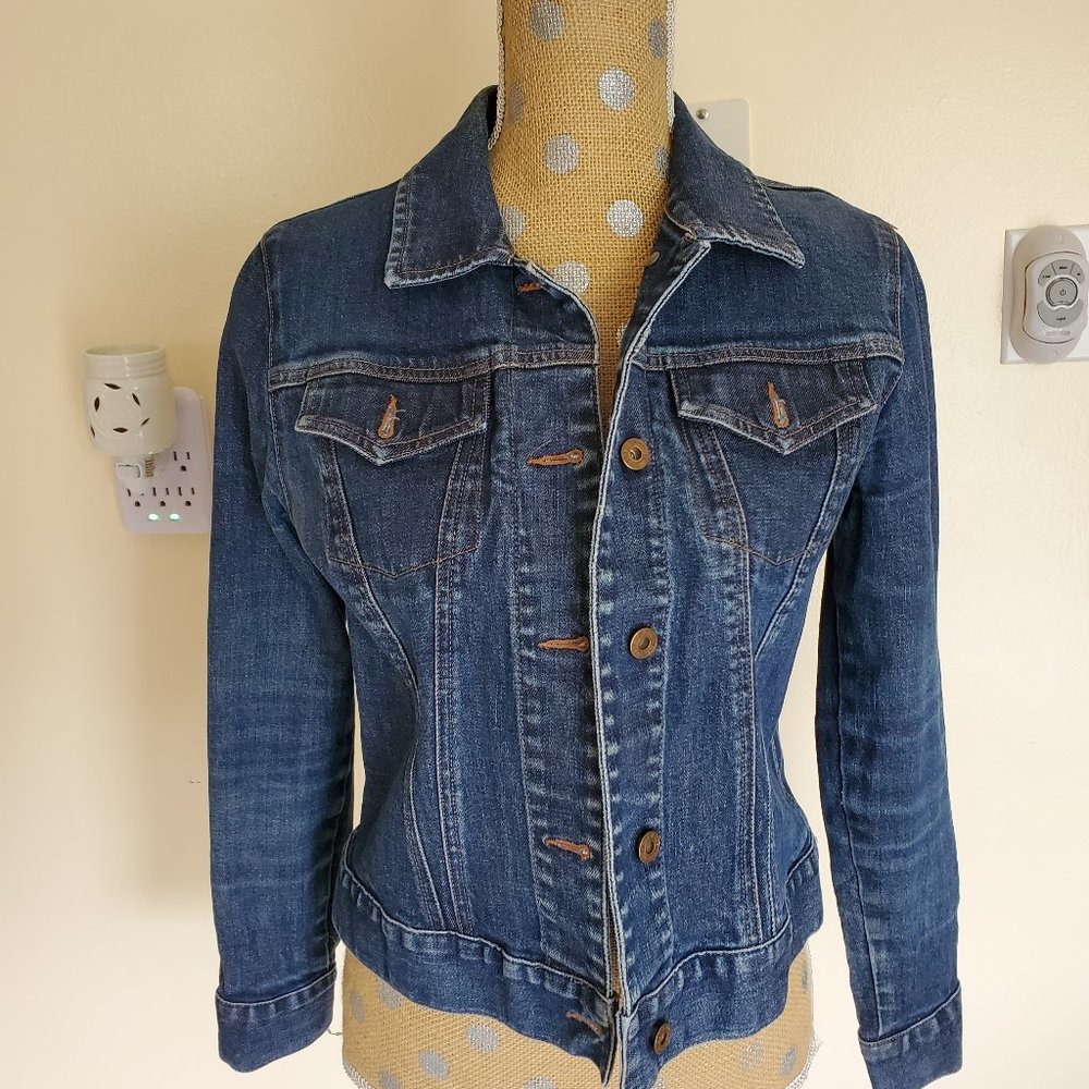 Gap Denim Jacket   Medium.